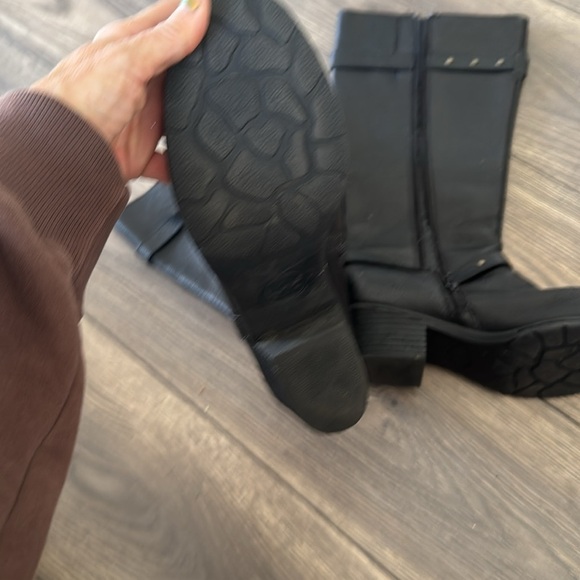 black riding boots BOC by born studded size 9.5 - Picture 4 of 16